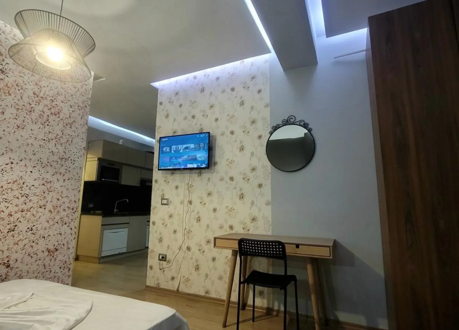 Hidden Gem In Tirana Center Appartement Albanië